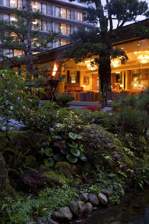 Kasenkyo Izutsuya Hotel Shin'onsen Eksteriør billede
