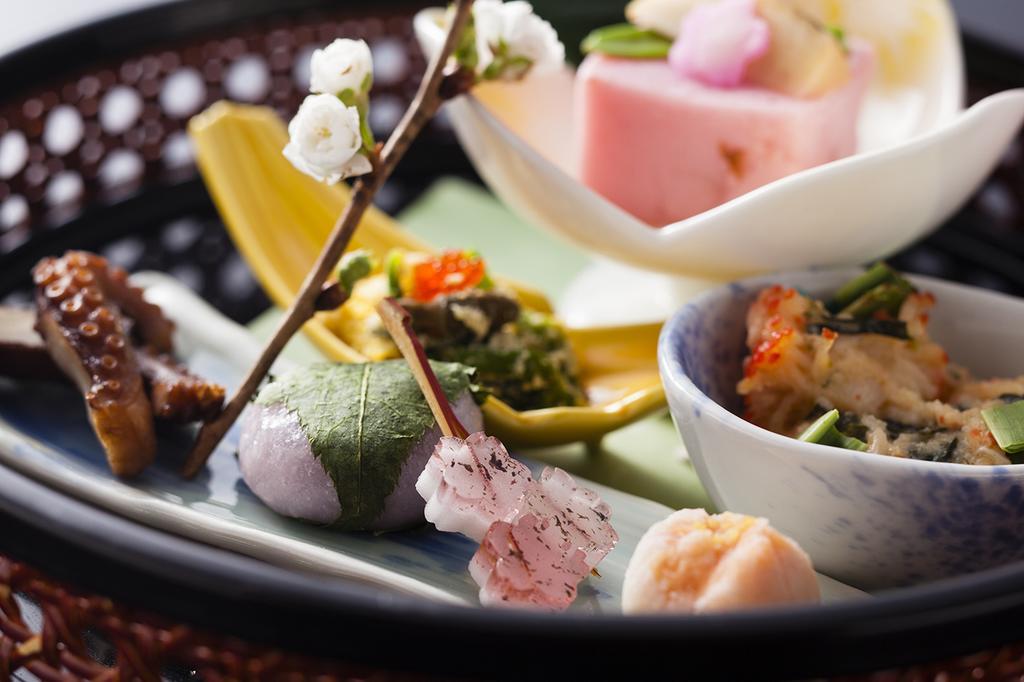 Kasenkyo Izutsuya Hotel Shin'onsen Eksteriør billede