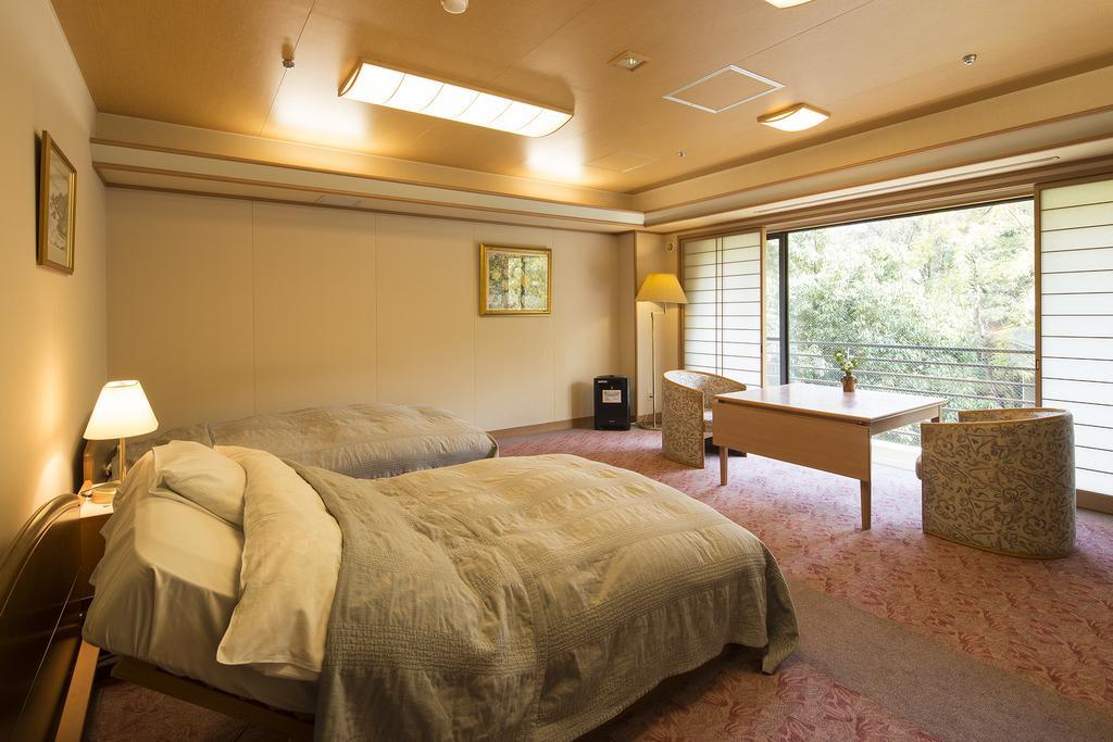 Kasenkyo Izutsuya Hotel Shin'onsen Værelse billede