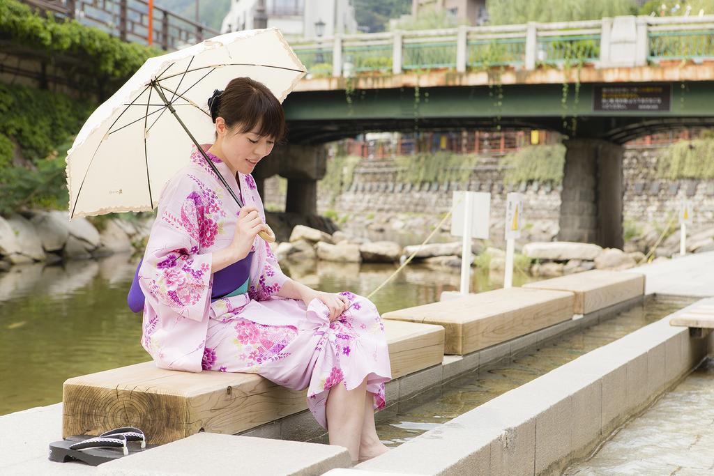 Kasenkyo Izutsuya Hotel Shin'onsen Eksteriør billede